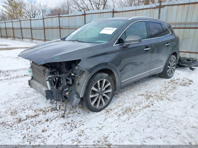 2019 LINCOLN MKC 5LMCJ3D9XKUL22461 Photo 1