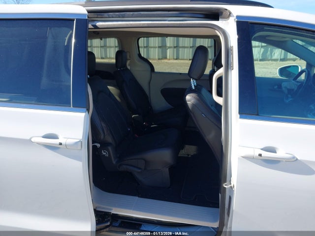 2021 CHRYSLER PACIFICA 2C4RC1FG1MR556578 Photo 7