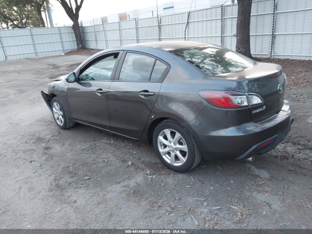 2011 MAZDA MAZDA3 JM1BL1VF3B1432937 Photo 2