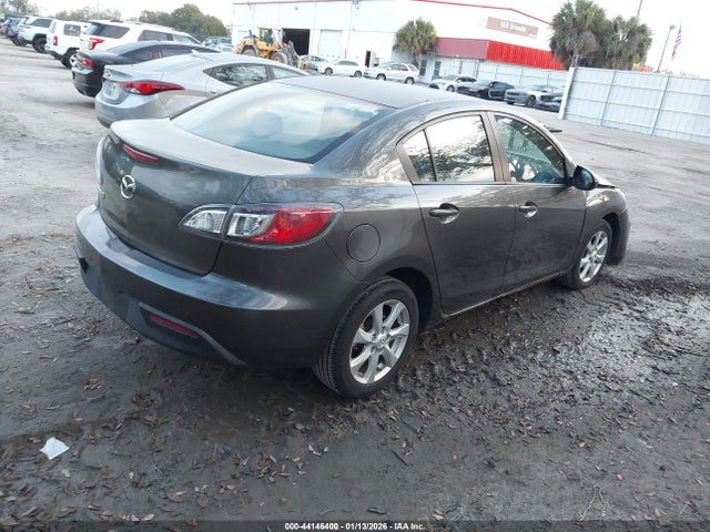 2011 MAZDA MAZDA3 JM1BL1VF3B1432937 Photo 3