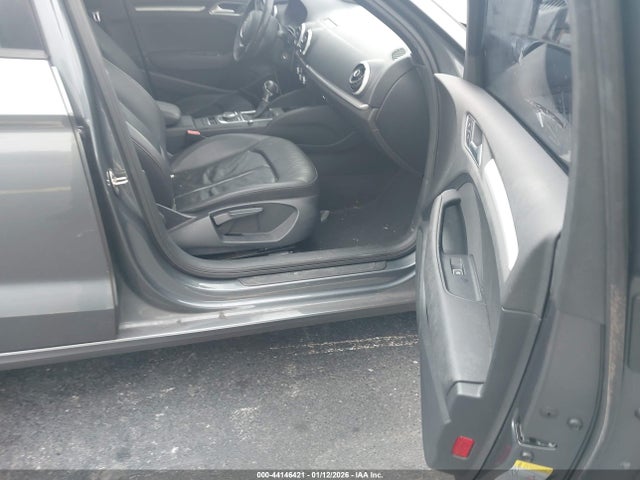 2016 AUDI A3 WAUA7GFF1G1016665 Photo 4