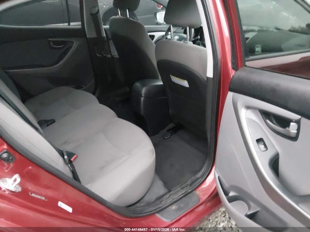 5NPDH4AE4GH775958 Hyundai ELANTRA SE