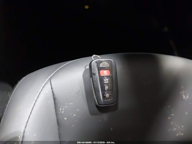 2020 TOYOTA PRIUS PRIME JTDKARFP9L3132644 Photo 10