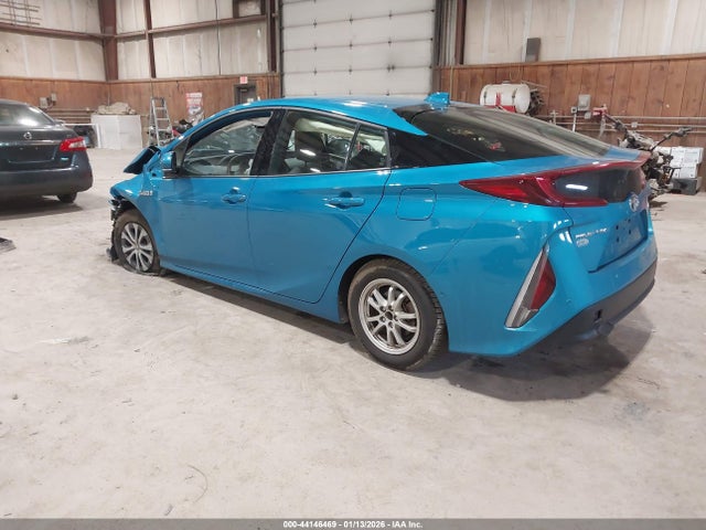 2020 TOYOTA PRIUS PRIME JTDKARFP9L3132644 Photo 2