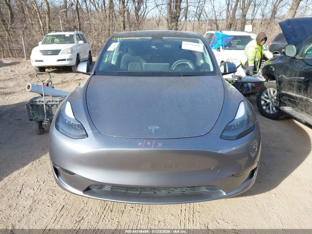 Продажа на аукционе авто 2025 Tesla Model Y, vin: 7SAYGDEE2SF287262, номер лота: 44146486