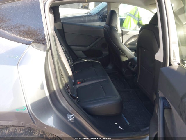 2025 TESLA MODEL Y 7SAYGDEE2SF287262 Photo 7