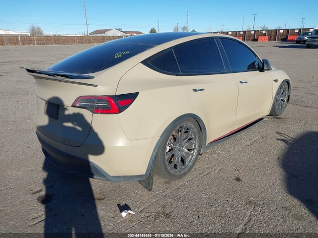 2021 TESLA MODEL Y 5YJYGDEF7MF073179 Photo 3