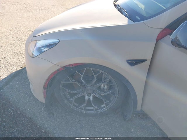 2021 TESLA MODEL Y 5YJYGDEF7MF073179 Photo 5