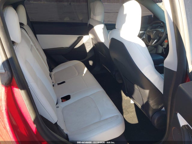 2021 TESLA MODEL Y 5YJYGDEF7MF073179 Photo 7