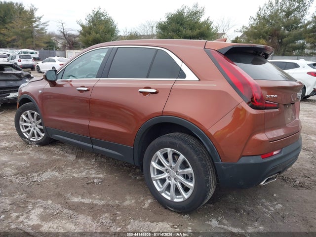 2021 CADILLAC XT4 1GYAZAR43MF080039 Photo 2