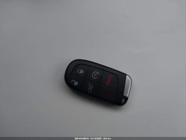 Продажа на аукционе авто 2019 Jeep Grand Cherokee Altitude 4x2, vin: 1C4RJEAG8KC856922, номер лота: 44146516