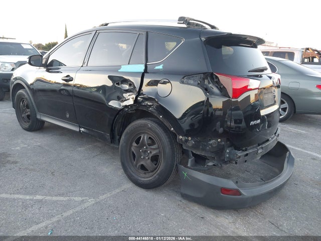 2T3ZFREV3FW217013 Toyota RAV4 LE