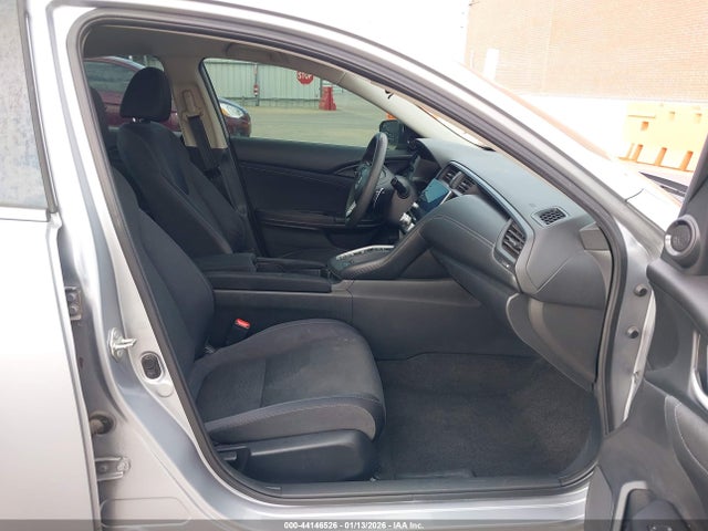 2019 HONDA INSIGHT 19XZE4F58KE009493 Photo 4