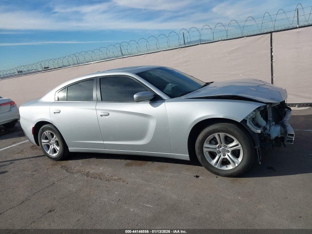 2C3CDXBG1NH182643 Dodge Charger Sxt Rwd