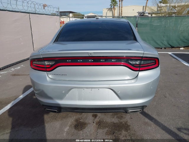 2C3CDXBG1NH182643 Dodge Charger Sxt Rwd