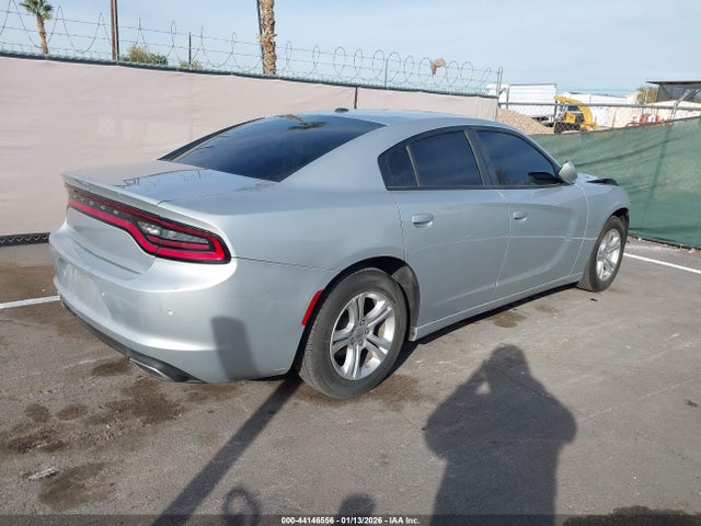 2C3CDXBG1NH182643 Dodge Charger Sxt Rwd