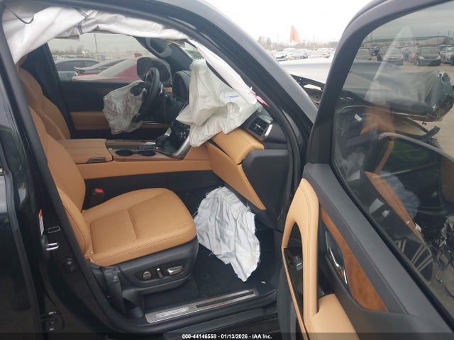 44146558 :رقم المزاد ، JTJGD7CX1S4008637 vin ، 2025 Lexus Lx 700h Luxury مزاد بيع