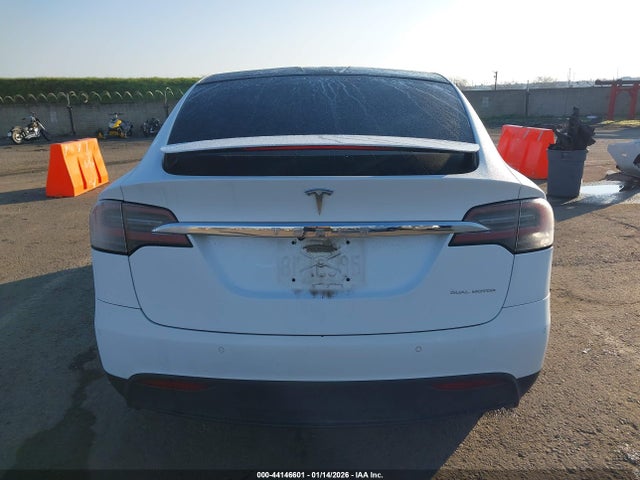 Tesla Model X 100d/75d/long Range 2019 5YJXCAE23KF202437 Image 15