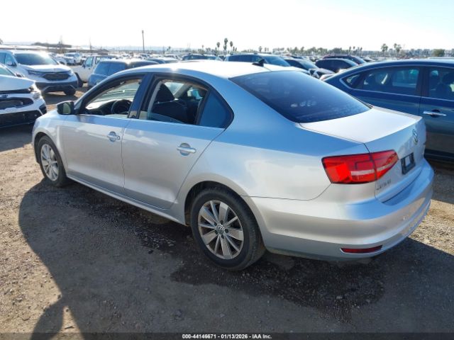 2015 VOLKSWAGEN JETTA 3VWD17AJ4FM315398 Photo 2