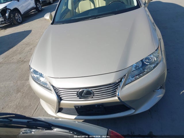JTHBK1GG7E2128029 Lexus ES 350
