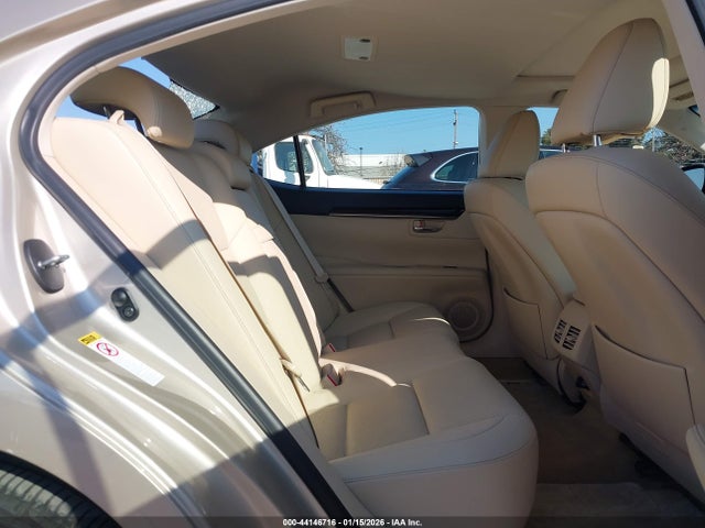 JTHBK1GG7E2128029 Lexus ES 350