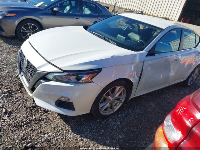 1N4BL4CVXNN385274 Nissan Altima Sr Fwd