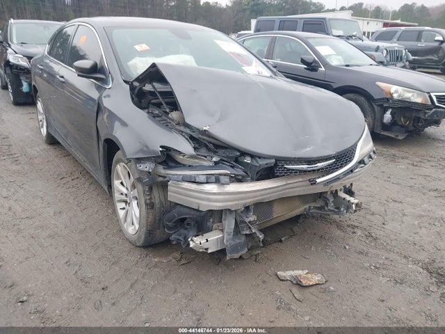 44146744 :رقم المزاد ، 1C3CCCAB9FN741270 vin ، 2015 Chrysler 200 Limited مزاد بيع