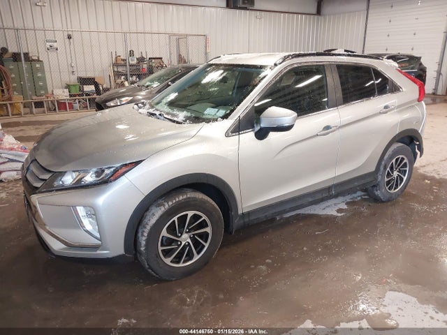 2020 MITSUBISHI ECLIPSE CROSS JA4AT3AA2LZ005697 Photo 1
