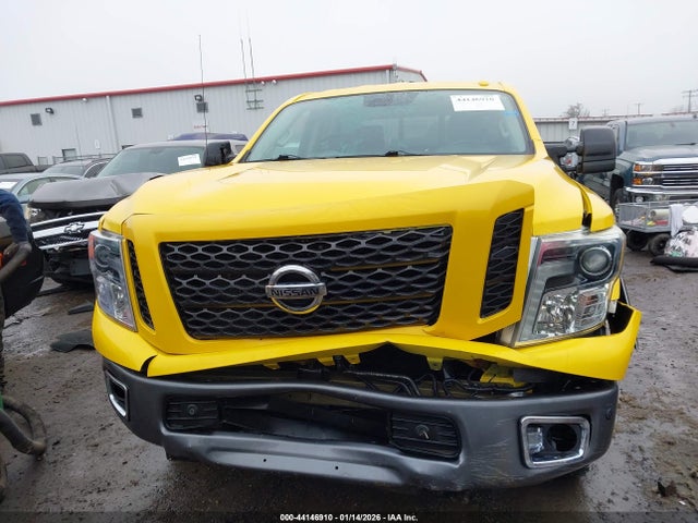 1N6AA1F4XHN500499 Nissan Titan Xd Pro-4x Gas
