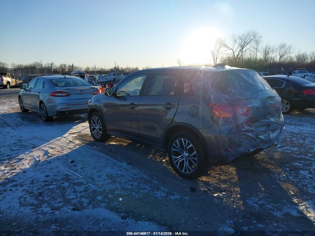2018 MITSUBISHI OUTLANDER SPORT JA4AP3AU8JU011223 Photo 2