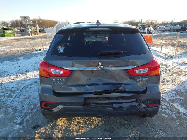 2018 MITSUBISHI OUTLANDER SPORT JA4AP3AU8JU011223 Photo 5