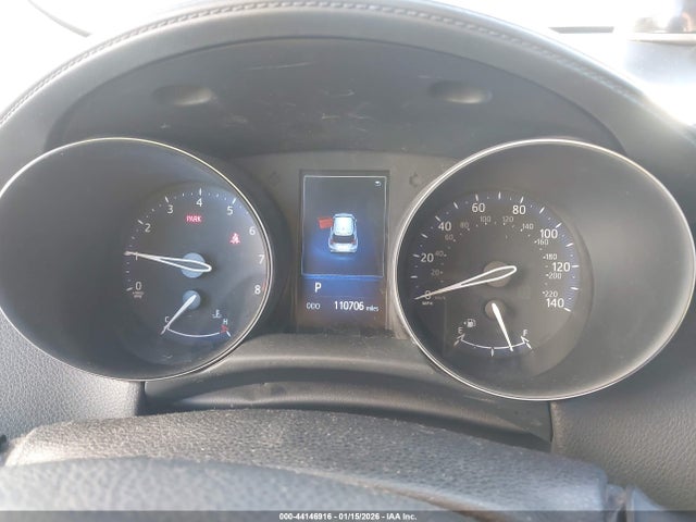 JTNKHMBX3J1004067 Toyota C-HR XLE