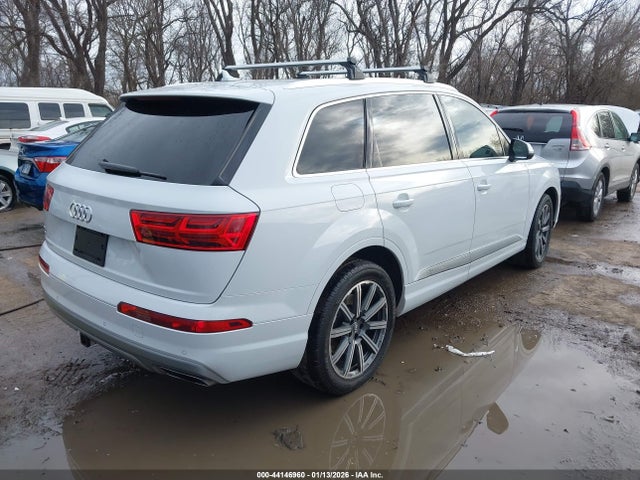 2019 AUDI Q7 WA1LHAF75KD023568 Photo 3