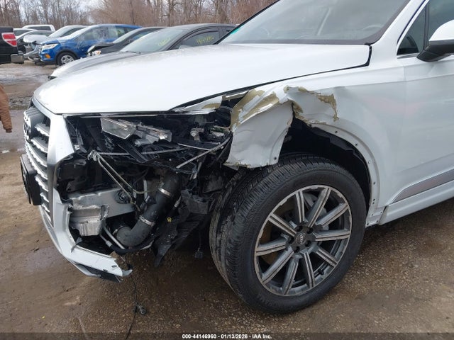2019 AUDI Q7 WA1LHAF75KD023568 Photo 5