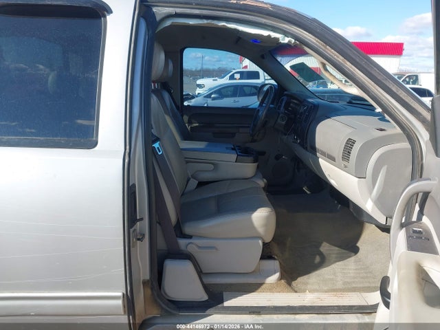 2011 GMC SIERRA 1500 1GTR2VE30BZ349577 Photo 4