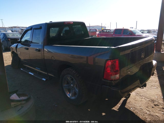 2015 RAM 1500 1C6RR7FT4FS758984 Photo 2