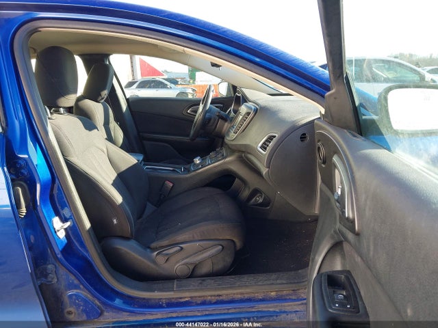 2015 CHRYSLER 200 1C3CCCABXFN562879 Photo 4