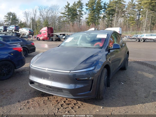 2026 TESLA MODEL Y 7SAYGDEE2TA386503 Photo 1