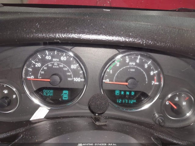 44147040 :رقم المزاد ، 1C4BJWDG2FL751415 vin ، 2015 Jeep Wrangler Unlimited Sport مزاد بيع