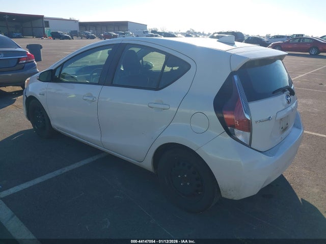 JTDKDTB34F1094571 Toyota Prius C Two