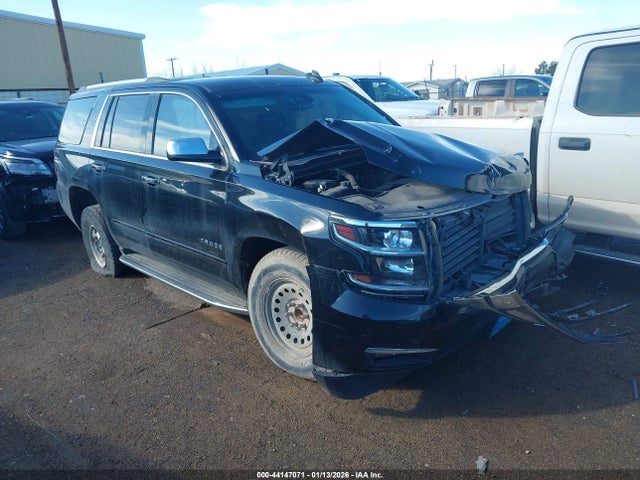 Продаж на аукціоні авто 2018 Chevrolet Tahoe Premier, vin: 1GNSCCKC4JR338045, номер лоту: 44147071