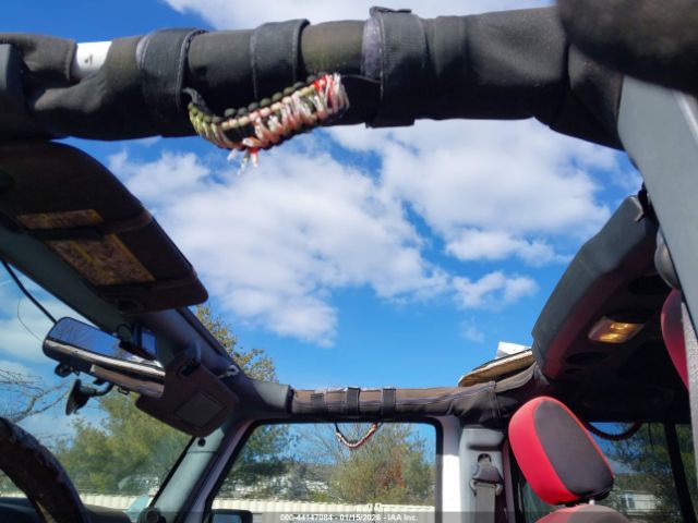 2011 JEEP WRANGLER UNLIMITED 1J4HA5H10BL602015 Photo 5