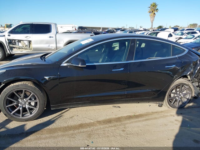 Tesla Model 3 Long Range/standard 2017 5YJ3E1EA1HF002181 Image 14