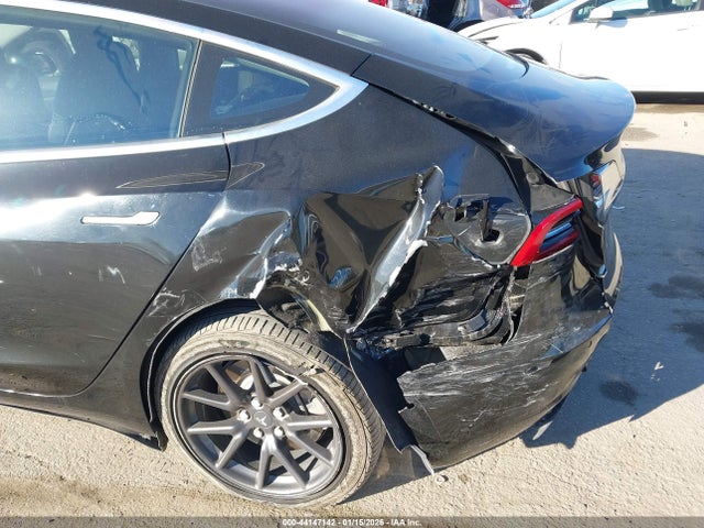 2017 TESLA MODEL 3 5YJ3E1EA1HF002181 Photo 5