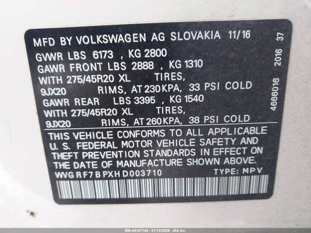 2017 VOLKSWAGEN TOUAREG WVGRF7BPXHD003710 Photo 8