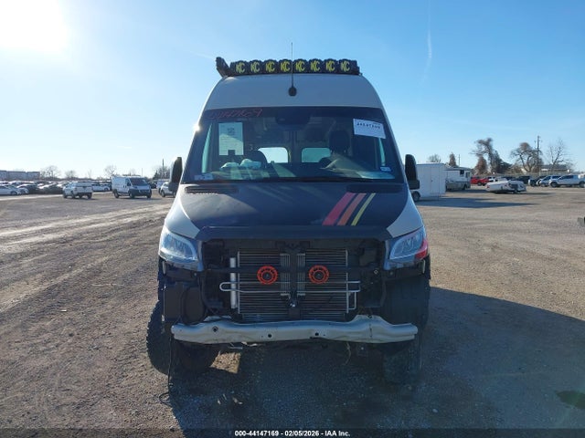 44147169 :رقم المزاد ، W1W4EBVY9MT069274 vin ، 2021 Mercedes-benz Sprinter 2500 Standard Roof V6 مزاد بيع
