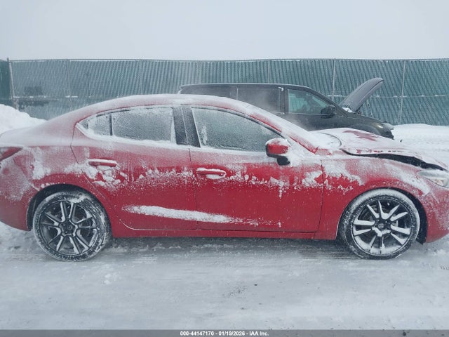 44147170 :رقم المزاد ، 3MZBN1W32JM167151 vin ، 2018 Mazda Mazda3 Grand Touring مزاد بيع