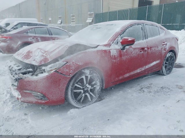 44147170 :رقم المزاد ، 3MZBN1W32JM167151 vin ، 2018 Mazda Mazda3 Grand Touring مزاد بيع
