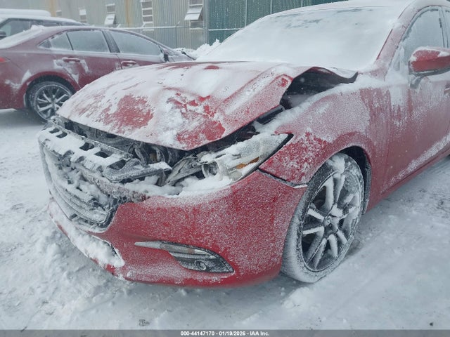 44147170 :رقم المزاد ، 3MZBN1W32JM167151 vin ، 2018 Mazda Mazda3 Grand Touring مزاد بيع