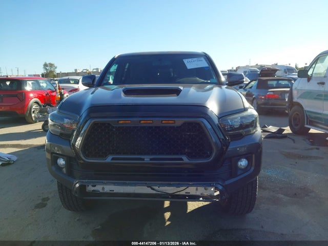 3TMDZ5BN6HM013907 Toyota Tacoma Trd Sport